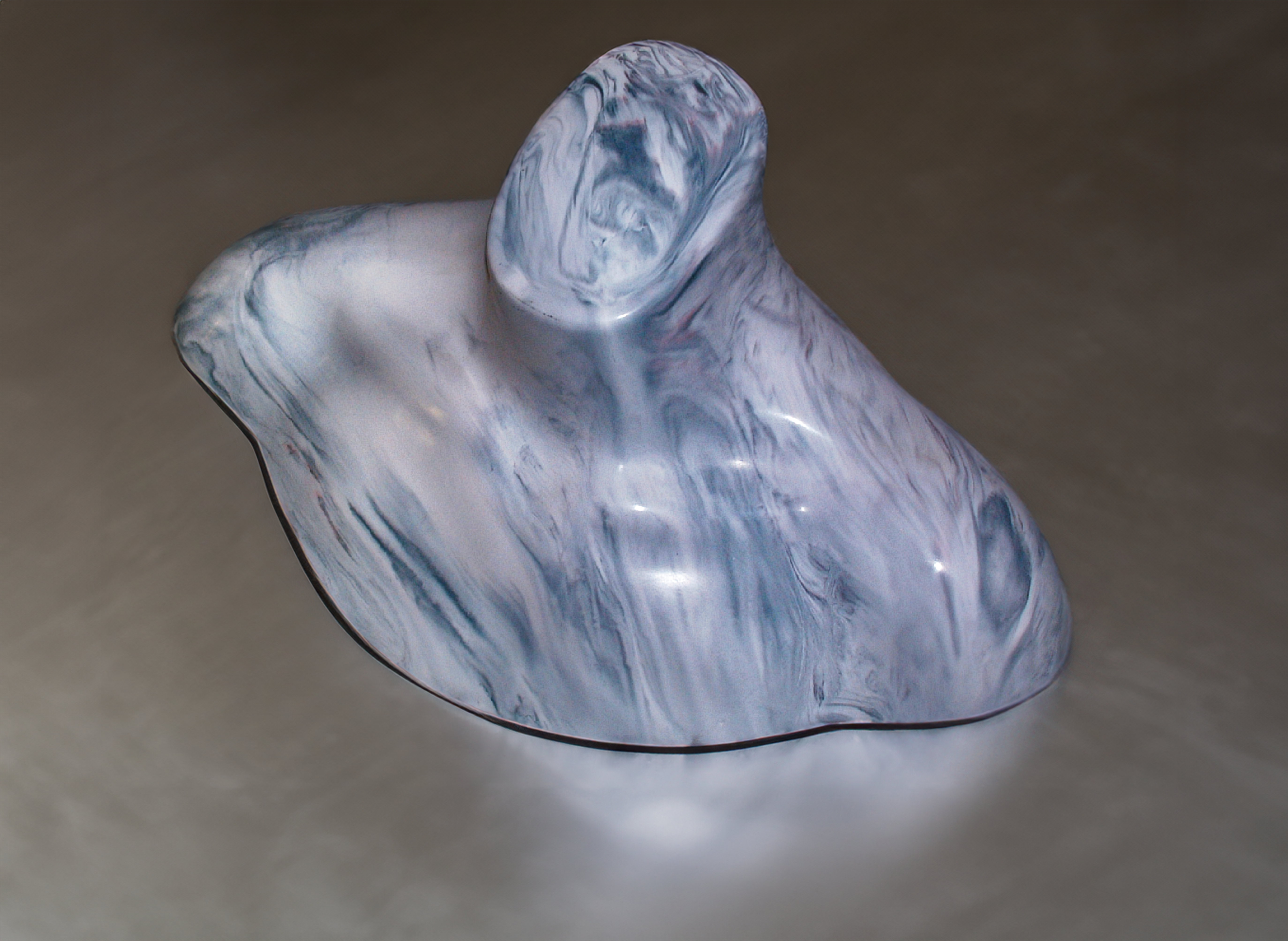 Mannequin Neck with Marble Effect 2